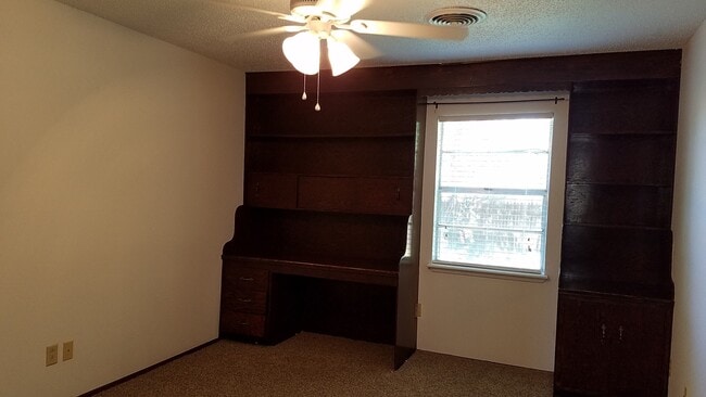 Building Photo - 1724 Courtland Cir