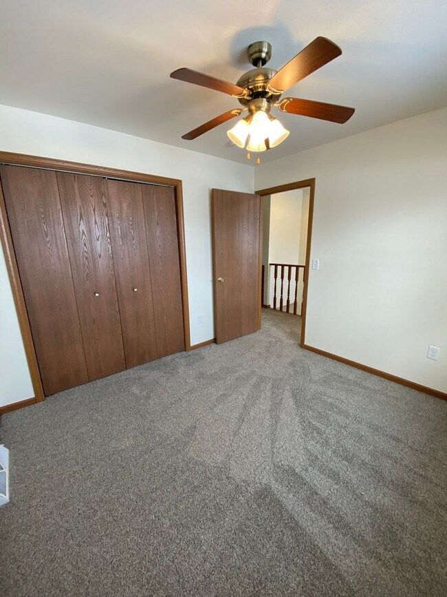 Building Photo - 1785/1787 Alexandra Court