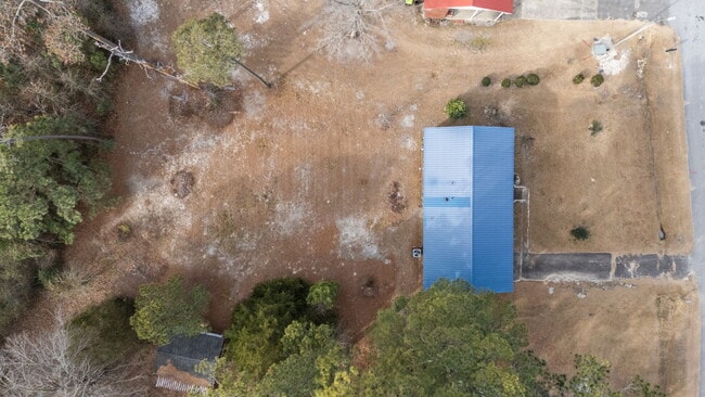 Building Photo - 904 Jennifer Ln