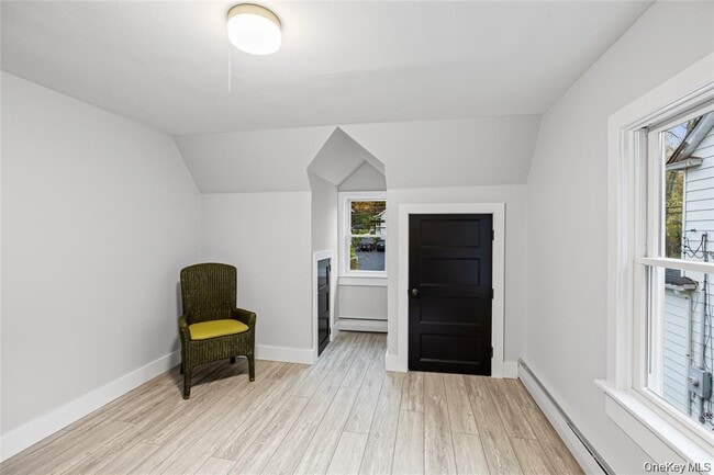 Building Photo - 122 Liberty Ave