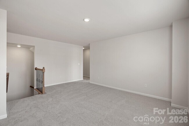 Building Photo - 1423 Caracara Ct