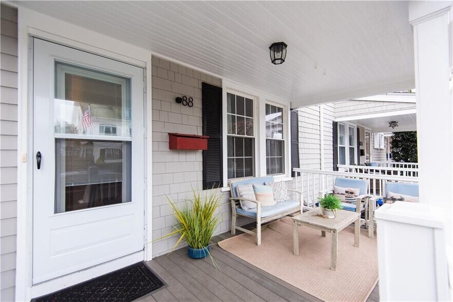 Building Photo - 88 Kay St