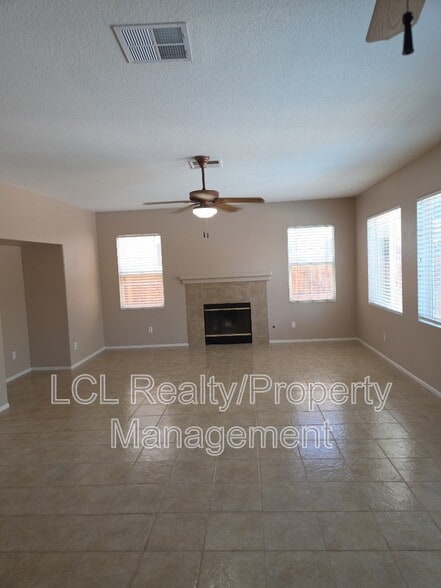 Building Photo - 1261 Reinhart St