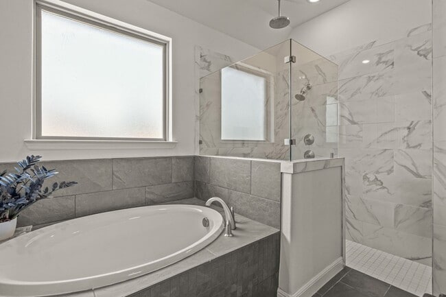 Building Photo - 381 Oak Mdw Ln