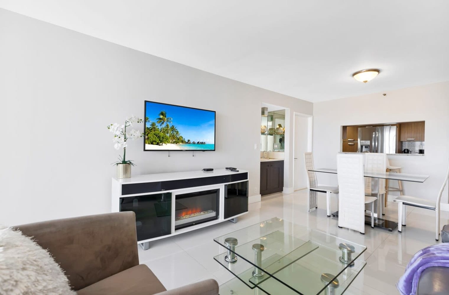 Building Photo - 1717 N Bayshore Dr