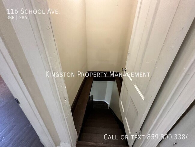 Building Photo - 116 School Ave