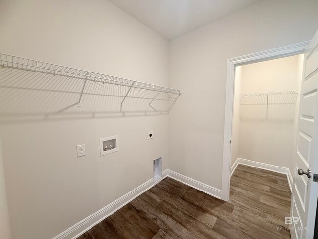 Building Photo - 32487 Revere Dr