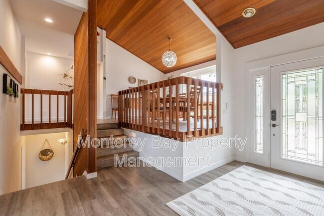 Building Photo - 18 Deer Stalker Path