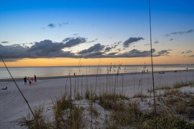 Building Photo - 17852 Lee Ave