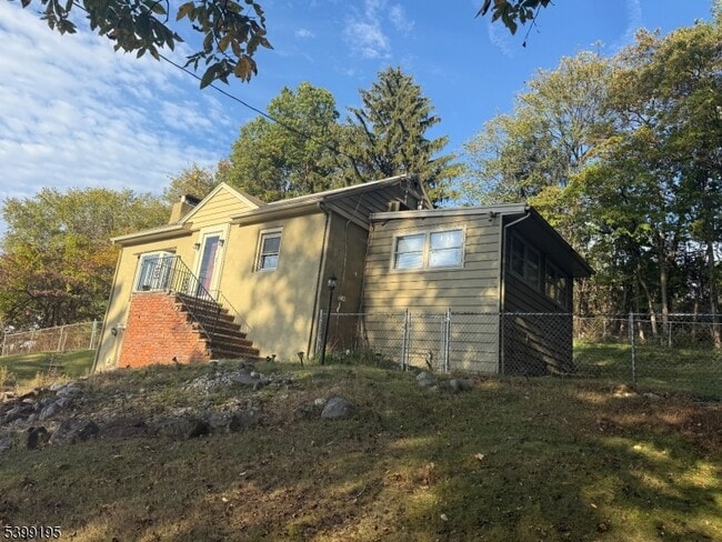 Building Photo - 980 Black Oak Ridge Rd