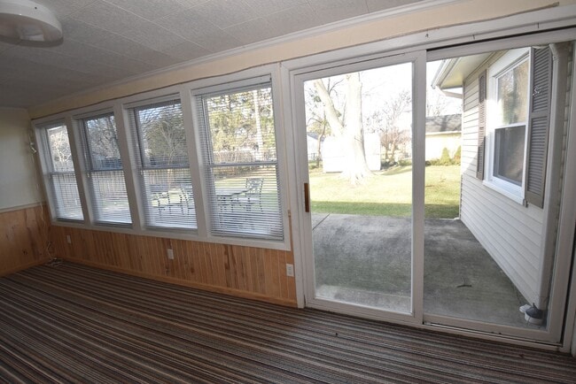 Building Photo - Great 3 bedroom Ranch in Elkhart