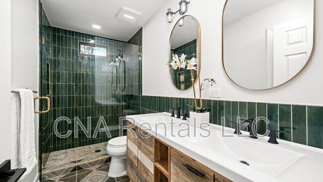 Building Photo - 870 Mitsy Ridge Dr