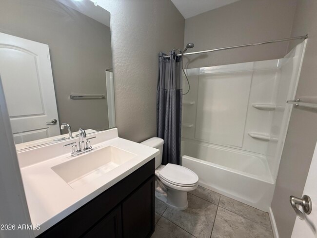 Building Photo - 1255 N Arizona Ave