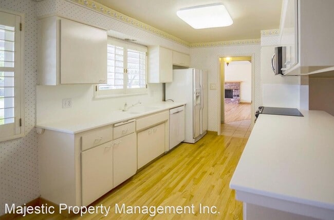 Building Photo - 3 br, 2 bath House - 2123 Paloma Ave