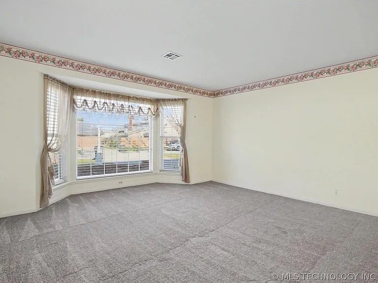 Building Photo - 4809 S 69th E Ave