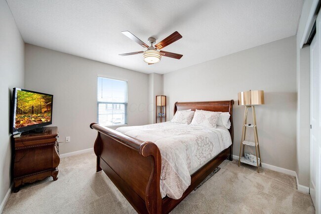 Building Photo - 7181 Fenwick St NW