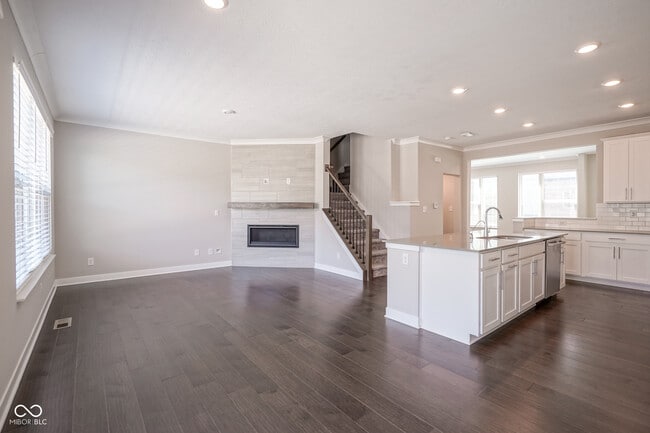 Building Photo - 8239 Bostic Dr