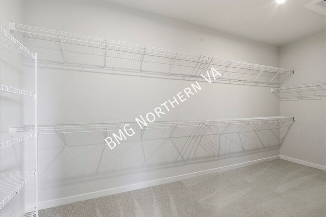 Building Photo - 201 Park Central Ter