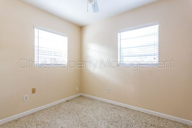 Building Photo - Charming Apartment in Thornton Park