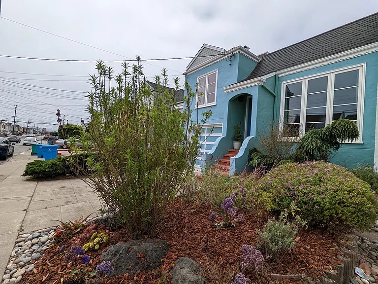 Primary Photo - 1763 42nd Ave