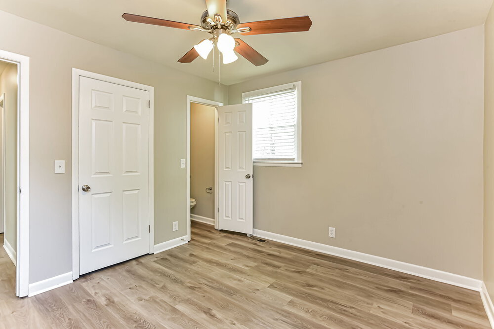Building Photo - 4983 Karen Ray Dr