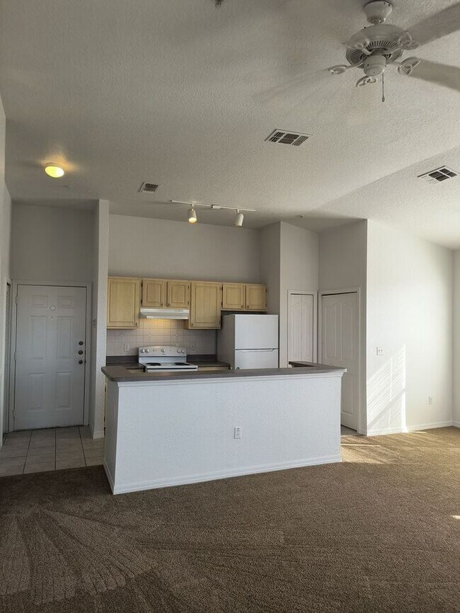 Building Photo - Condo in Legacy Dunes, Kissimmee