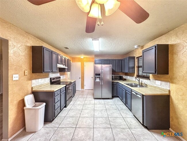 Building Photo - 501 Ridge Dr