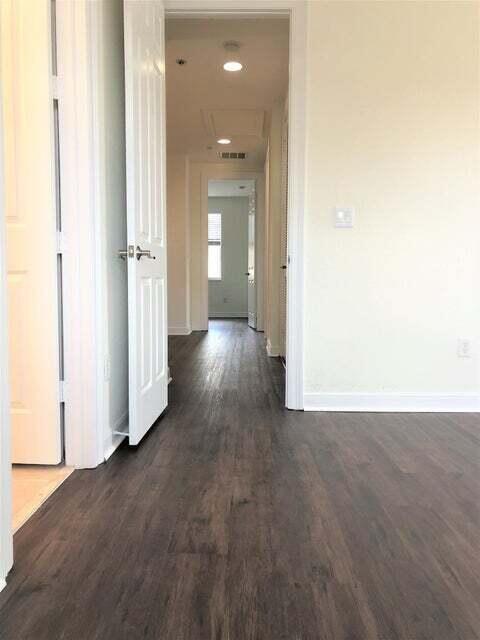 Building Photo - 433 Amador Ln