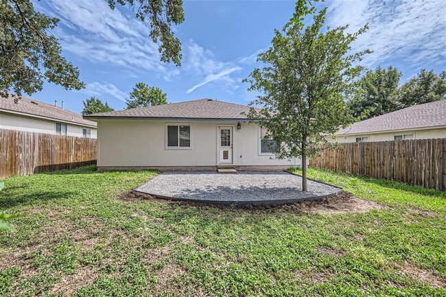 Building Photo - 6937 Sabrina Dr