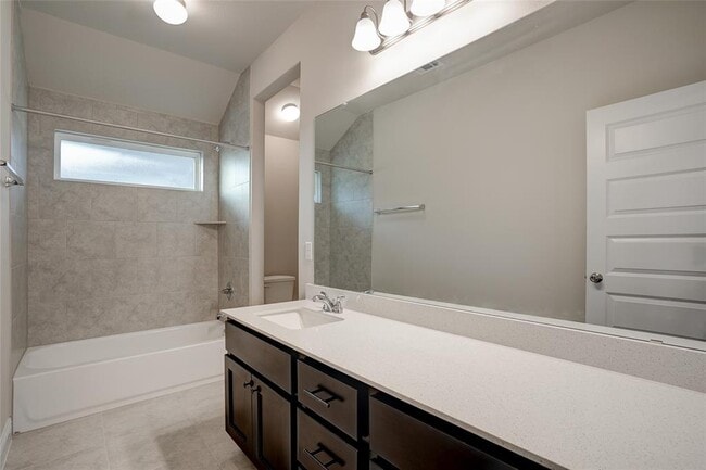 Building Photo - 135 Living Reef Dr