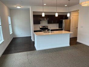 Building Photo - Maple Ridge - Building B