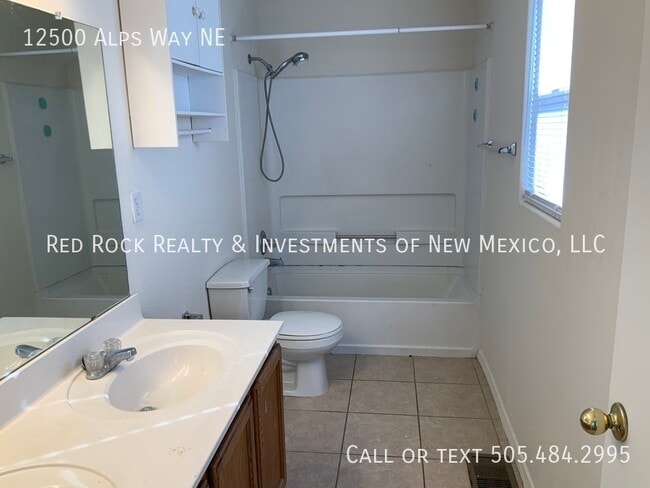 Building Photo - 12500 Alps Way NE