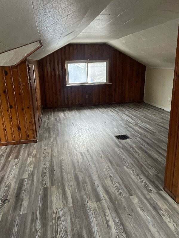 Building Photo - 15003 Ardmore St