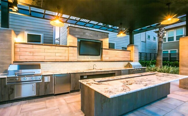 Building Photo - 3115 Roseland Terrace Ln