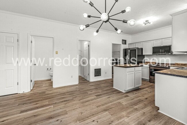 Building Photo - Spacious 3-Bedroom Home in Fishers with Modern Comforts