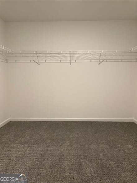 Building Photo - 368 Sinclair Way