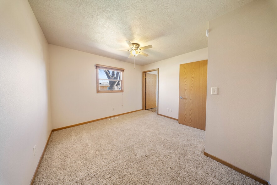 Master bedroom - 2405 W 28th St