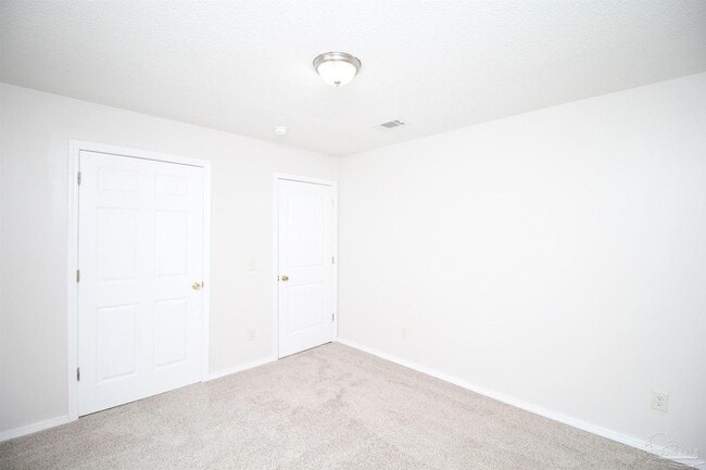 Building Photo - 5579 Okaloosa St