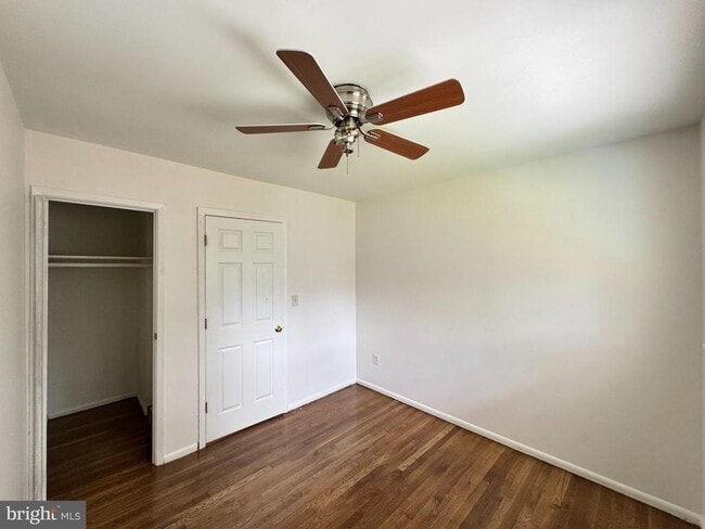 Building Photo - 810 Booker Pl