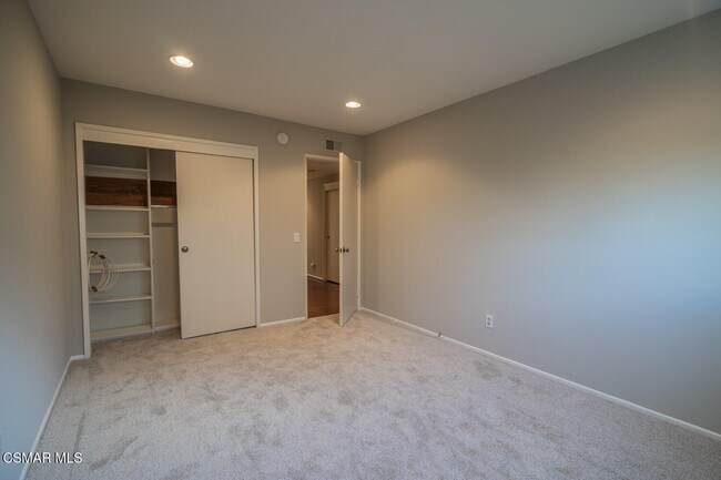 Building Photo - 3065 Starling Ave