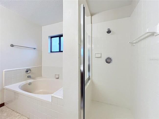 Building Photo - 4119 Waterview Loop