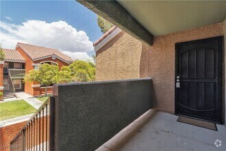 Building Photo - 8101 W Flamingo Rd