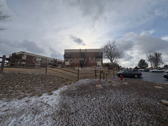 Building Photo - 3623 S Sheridan Blvd