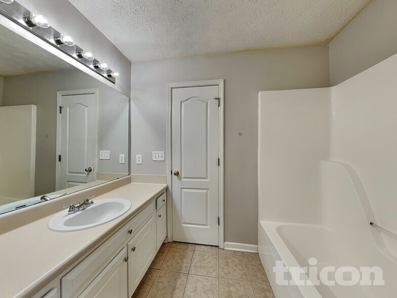 Building Photo - 233 Misty Ridge Trail