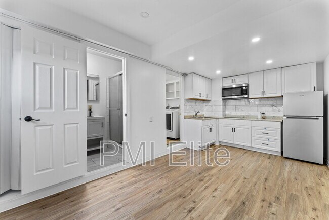 Building Photo - 29160 Flowerpark Dr