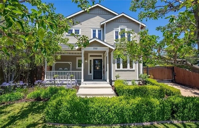 Building Photo - 720 Islay St