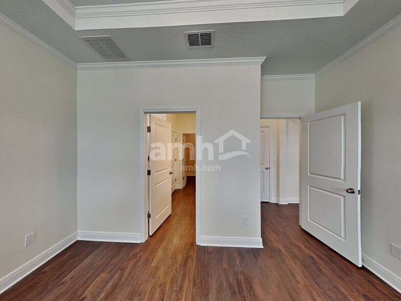 Building Photo - 2721 Ponds Trl