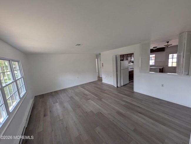 Building Photo - 1042 Aberdeen Dr