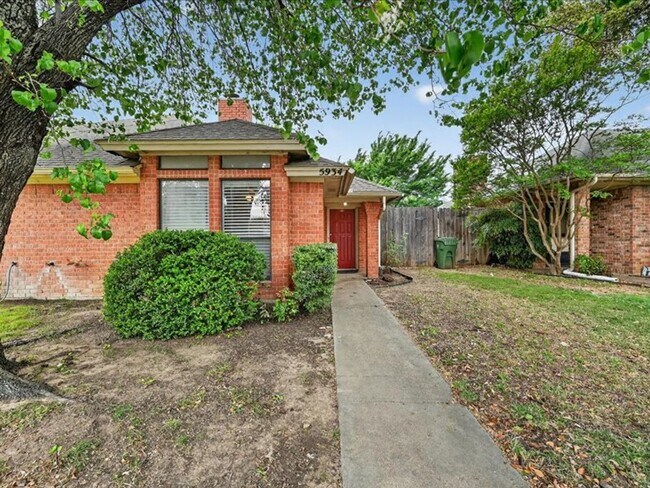 Building Photo - 2 bedroom 2bathroom Duplex Arlington 76017