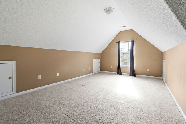 Building Photo - Chadbury House